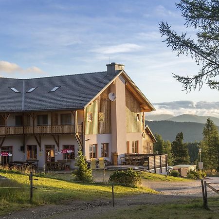 Jufa Hotel Хохриндл Екстериор снимка