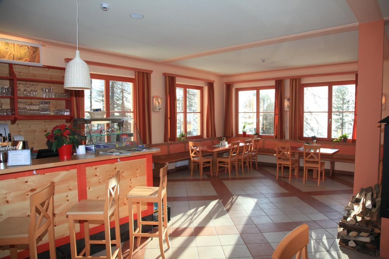 Jufa Hotel Хохриндл Ресторант снимка
