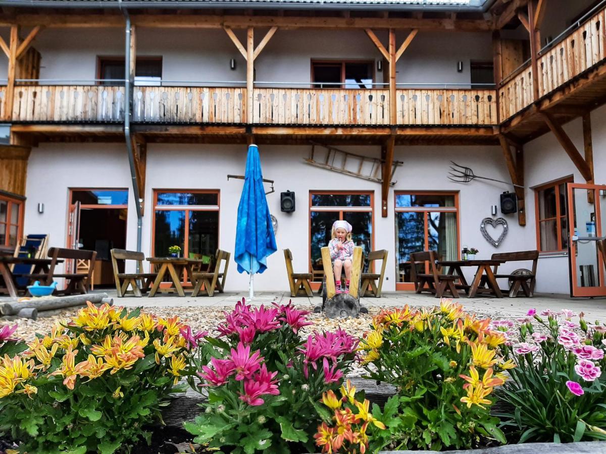 Jufa Hotel Хохриндл Екстериор снимка