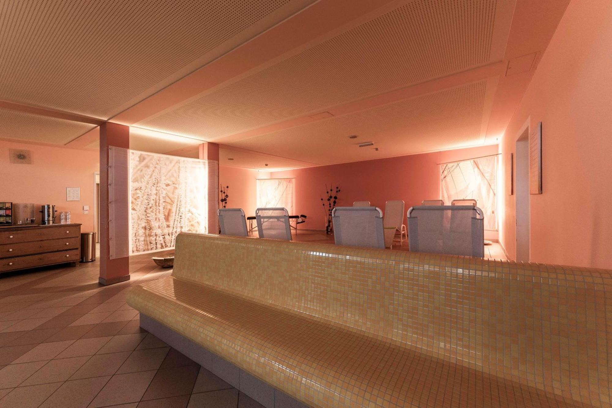 Jufa Hotel Хохриндл Екстериор снимка