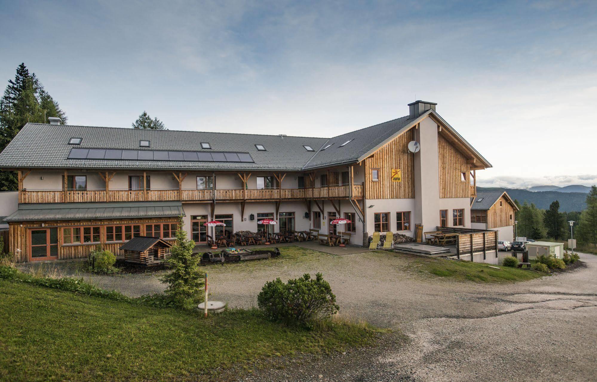 Jufa Hotel Хохриндл Екстериор снимка