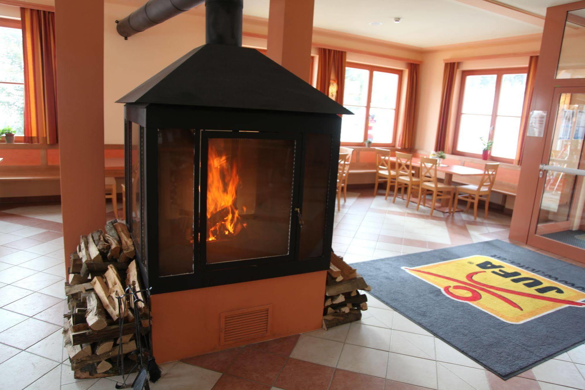Jufa Hotel Хохриндл Екстериор снимка